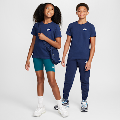 Nike Sportswear Older Kids' T-Shirt. Nike RO